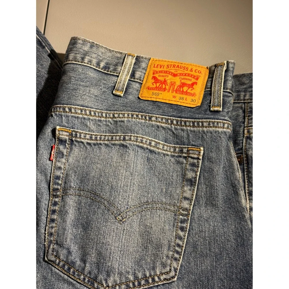 Levis 569 Loose Straight Jeans Mens 38x26 Medium Wash Blue Denim Hemmed H0606